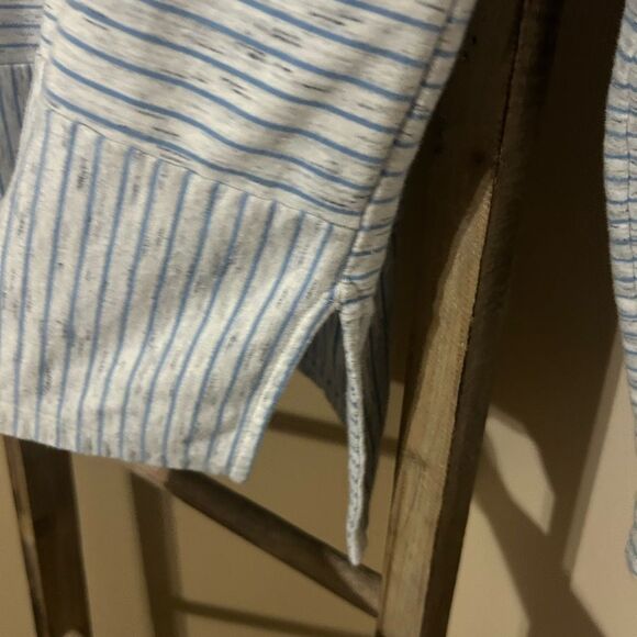 Abercrombie Blue & Grey Striped Hi Low Shirt Nautical Coastal Cool - Picture 9 of 13